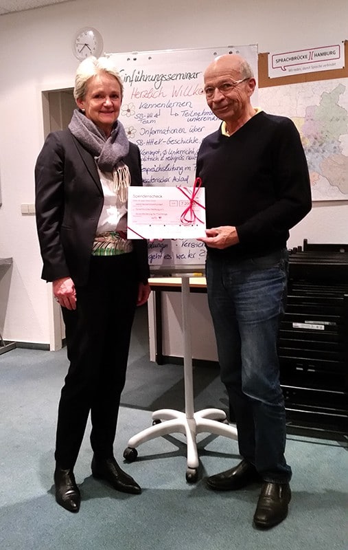 Großspende der WTS Group Stiftung an Sprachbrücke-Hamburg e.V.