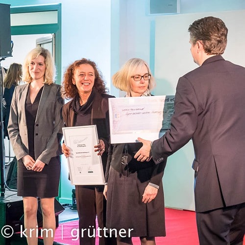 Sprachbrücke-Hamburg e.V. erhält Hamburger Preis für Flüchtlingshilfe