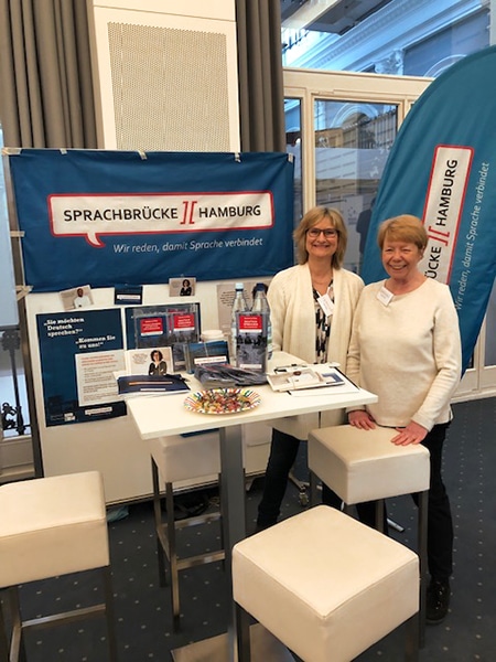 Über eine Sprachbrücke in den Job – Sprachbrücke-Hamburg e.V. auf dem Markt der Begegnungen